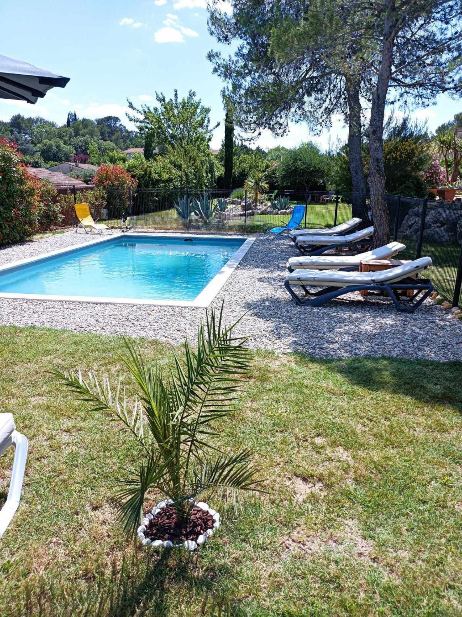 Anduze Gite Les Pins Au "Petit Clos Des Cigales" Massillargues-Attuech Exterior foto